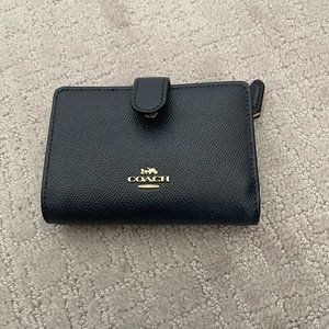 Medium Corner Zip Wallet - Midnight Blue - F11484